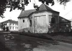 starší foto kostela