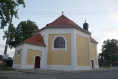 pohled zezadu zleva