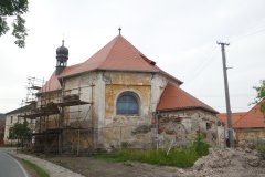 pohled zezadu zprava