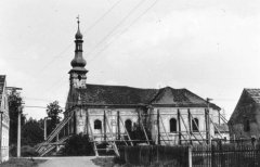 pohled na kostel od jihu