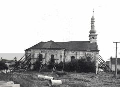 starší foto kostela - pohled zleva