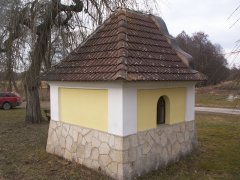 pohled zezadu zleva