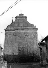 průčelí kostela
