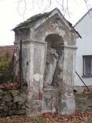 pohled zepředu zleva