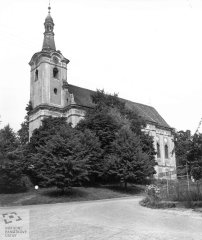 starší foto kostela