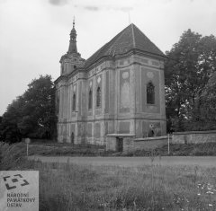 starší foto kostela