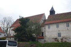 pohled zezadu zprava