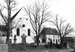 starší foto kostela