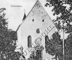 dobová pohlednice s klášterním kostelem - výřez