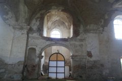 pohled do interiéru - pravá stěna