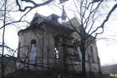 pohled zezadu zleva
