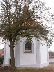 pohled zezadu zleva