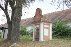 pohled zepředu zprava