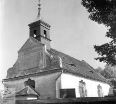 průčelí kostela