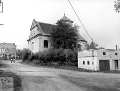 starší foto kostela