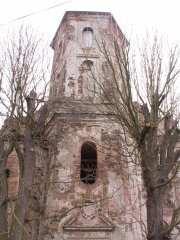 průčelí kostela