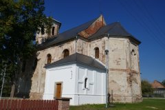 pohled zezadu zprava