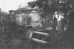 původní věžička u zchátralé kaple