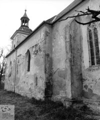 starší foto kostela