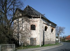 pohled zezadu zleva