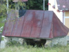 pohled shora zprava