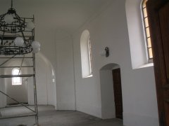 pohled do interiéru - pravá stěna