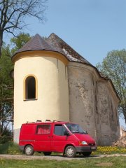 pohled zezadu zleva