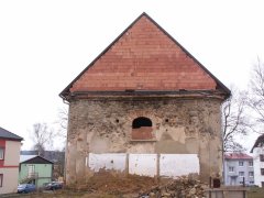 průčelí kostela