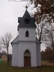 průčelí kaple