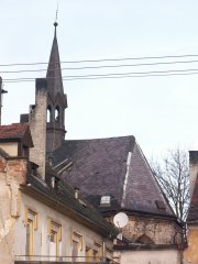 pohled zezadu zprava