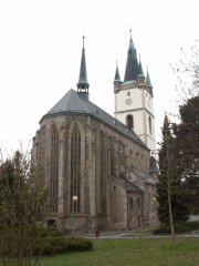 pohled zezadu zleva