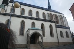 pohled zprava