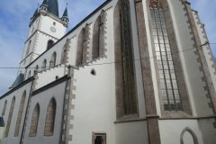 pohled zezadu zprava