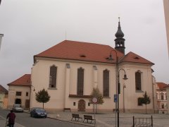 pohled zprava