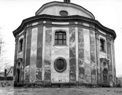 starší foto kostela