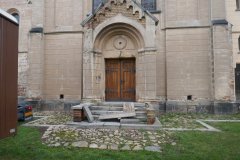 vchod do kostela