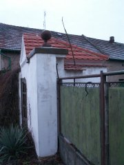 pohled zprava