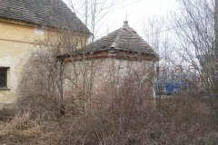 pohled zezadu zleva
