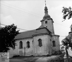 starší foto kostela