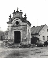 starší foto kaple