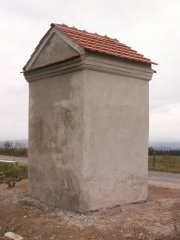 pohled zezadu zleva