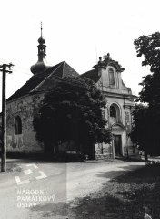 starší foto kostela