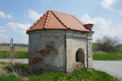 pohled zezadu zleva