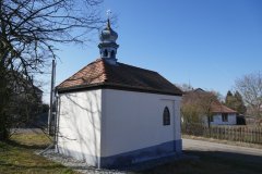 pohled zezadu zleva