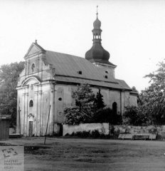 starší foto kostela
