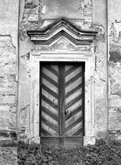 vchod do kostela