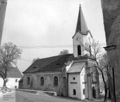 starší foto kostela