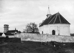 kaple na hřbitově