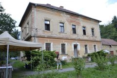 fara u kostela
