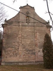 průčelí kostela
